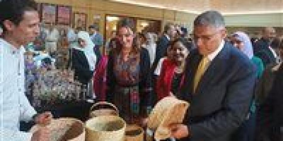 الدخول مجانا..محافظ الجيزة يفتتح معرض الحرف التراثية والمنتجات اليدوية لمدة يومين