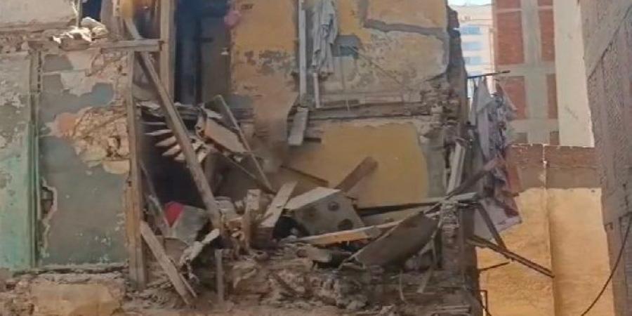 3 مصابين من أسرة واحدة.. ننشر أسماء ضحايا حادث منزل السيالة المنهار في الإسكندرية