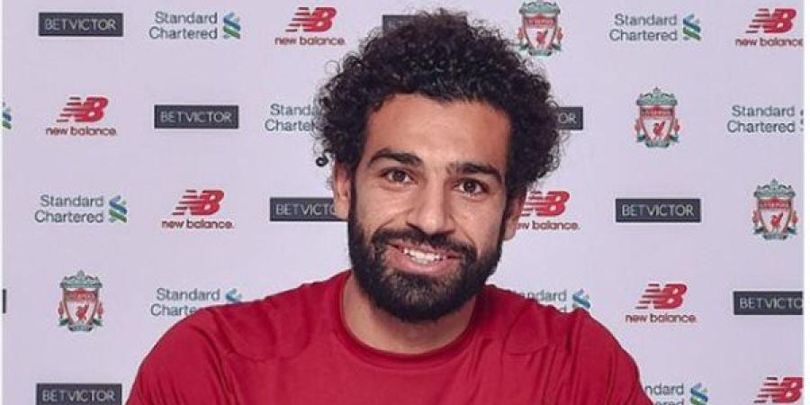 محمد صلاح يحتفل على طريقته بمرور 8 سنوات على انضمامه لـ ليفربول
