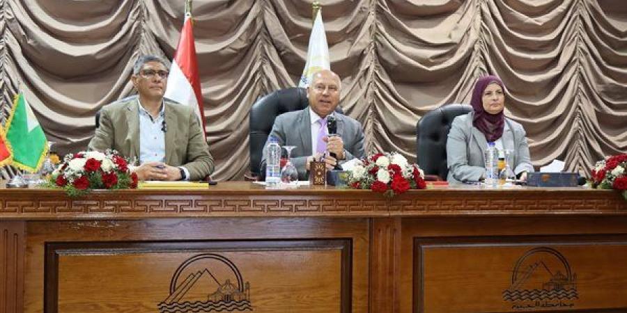 الوزير للمستثمرين: التنمية الصناعية مسؤوليتنا المشتركة.. ولن نترك أبو رواش تتعثر