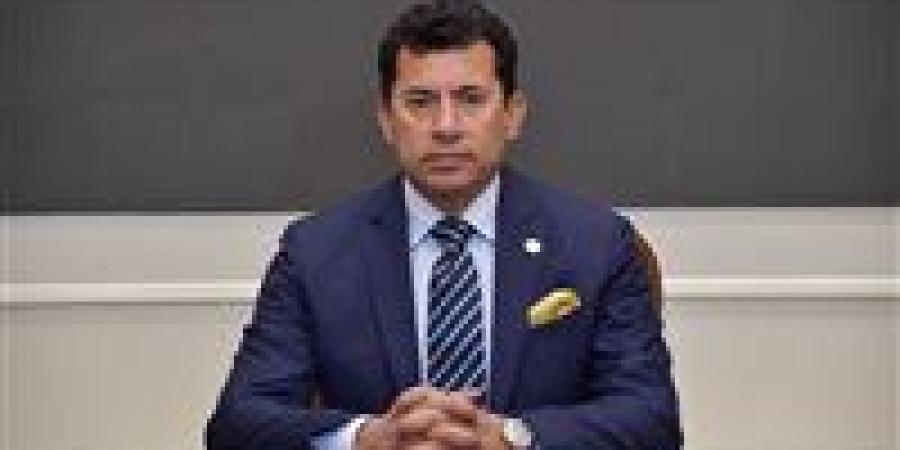 البنك الأهلي المصري يوقع برتوكول تعاون لتوفير خدمات مصرفية داخل مراكز الشباب
