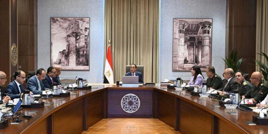 رئيس الوزراء يتابع إجراءات ترشيد استهلاك الكهرباء في الحي الحكومي بالعاصمة الإدارية الجديدة