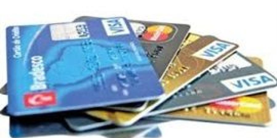 ضبط المتهمين بالإستيلاء على بيانات بطاقات الدفع الإلكترونى للمواطنين في المنيا