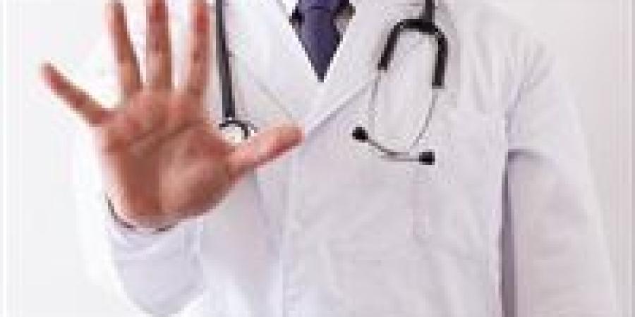 بموجب المسئولية الطبية.. 5 حالات يحق للطبيب فيها إفشاء أسرار المريض