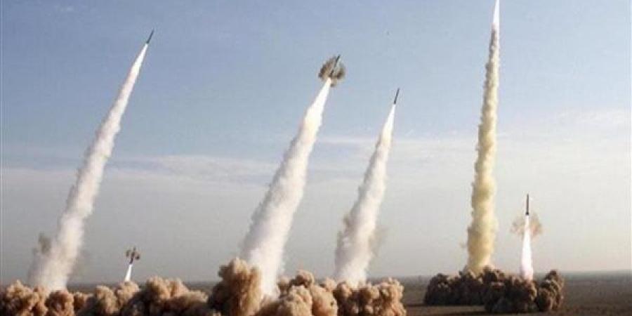 إعلام إيراني: الرشقة الصاروخية الجديدة تستهدف مواقع عسكرية واقتصادية إسرائيلية