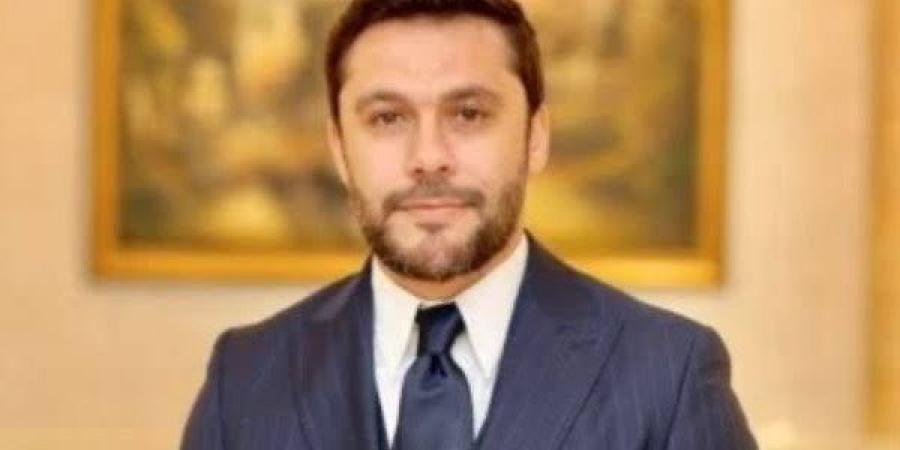 أحمد حسن يكشف مصير مدرب بيراميدز