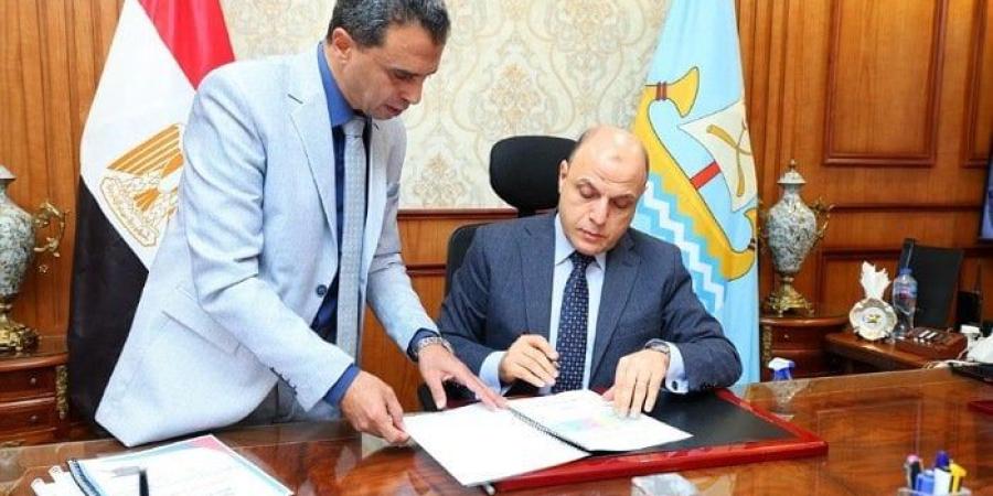 محافظ كفر الشيخ يعتمد نتيجة الإعدادية بنسبة نجاح 80.17% ويُهنئ الطلاب الناجحين