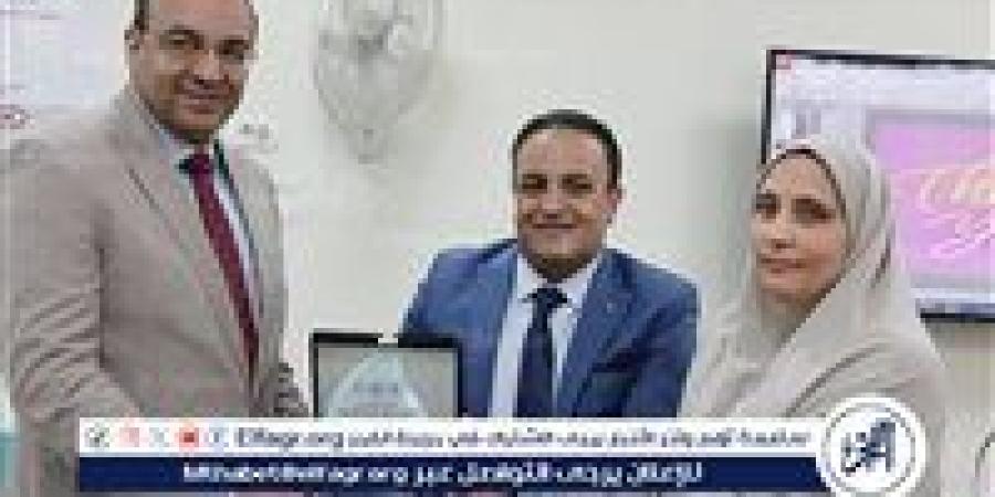 وكيل صحة الدقهلية يتفقد " صدر المنصورة" ويفتتح اليوم العلمي الأول لوحدة الحساسية والمناعة