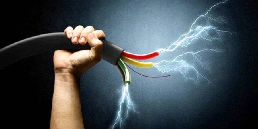 مصرع عاملين بصعق كهربائي من عمود ضغط عالي في المنوفية