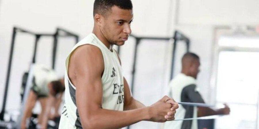 هل يشارك مبابي مع ريال مدريد ضد سالزبورج في كأس العالم للأندية؟