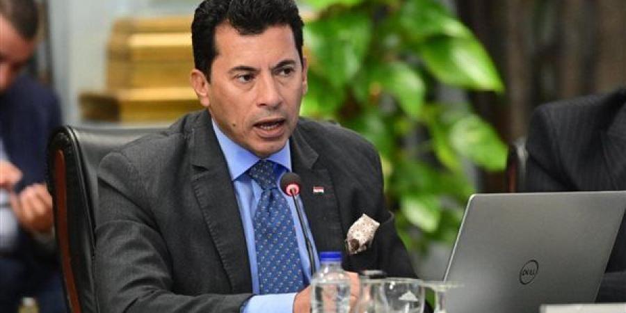 وزير الرياضة يشهد توقيع بروتوكول تعاون مع البنك ...